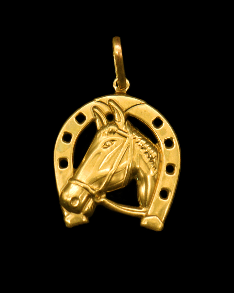 PINGENTE: FERRADURA COM CAVALO