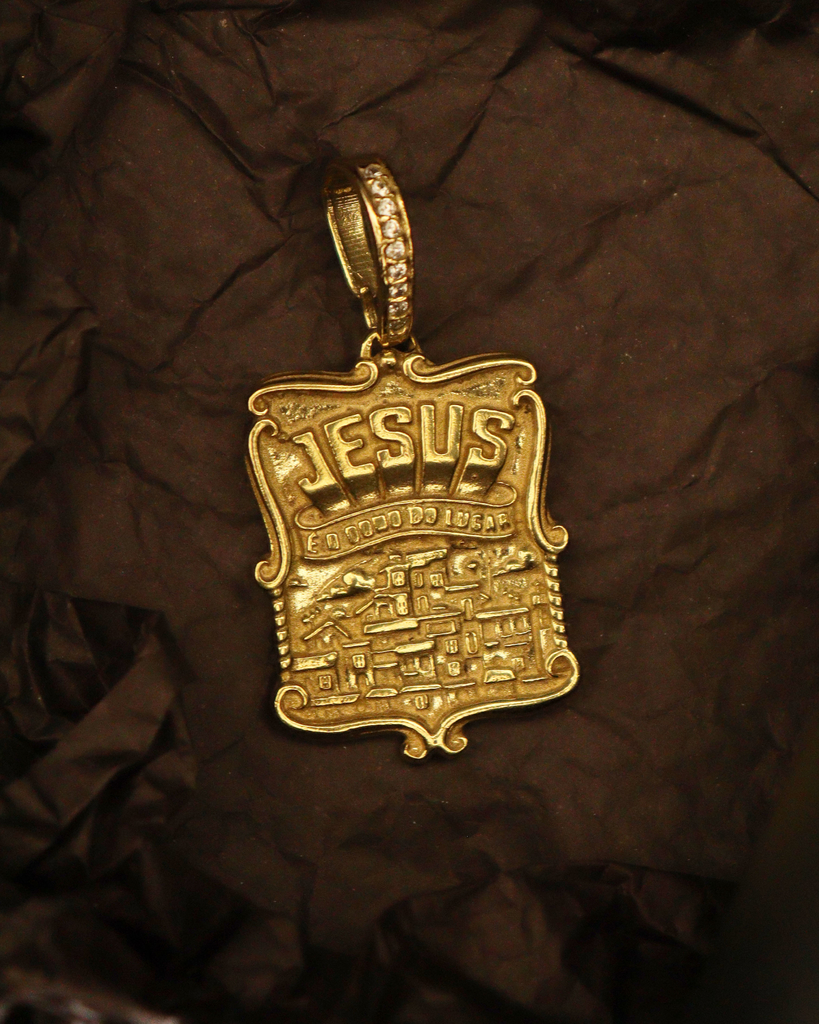 PINGENTE: JESUS É O DONO DO LUGAR (FAVELA) MOEDA ANTIGA