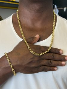 Cordão + pulseira elo português 7mm banhada a ouro 18k