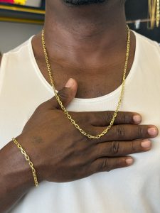 Cordão + pulseira cadeado 4mm banhada a ouro 18k