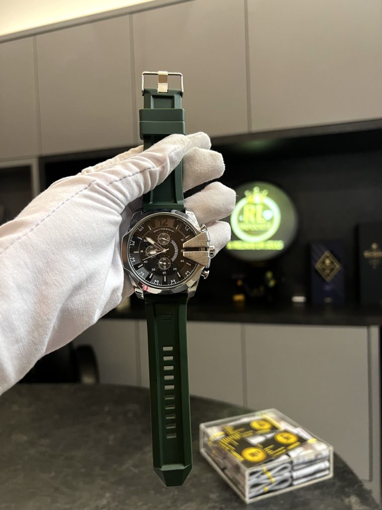 Relógio Diesel Pulseira Borracha Verde Bandeira