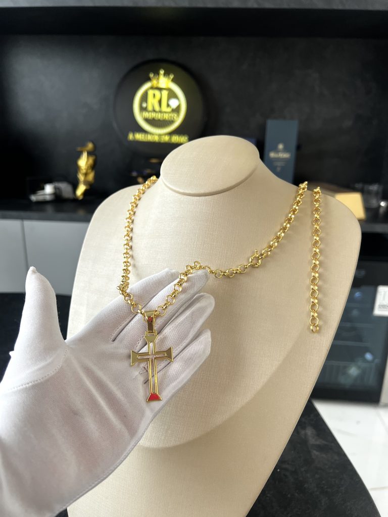 Conjunto Elo Português 8mm com Pingente Cruz banhado a ouro 18k