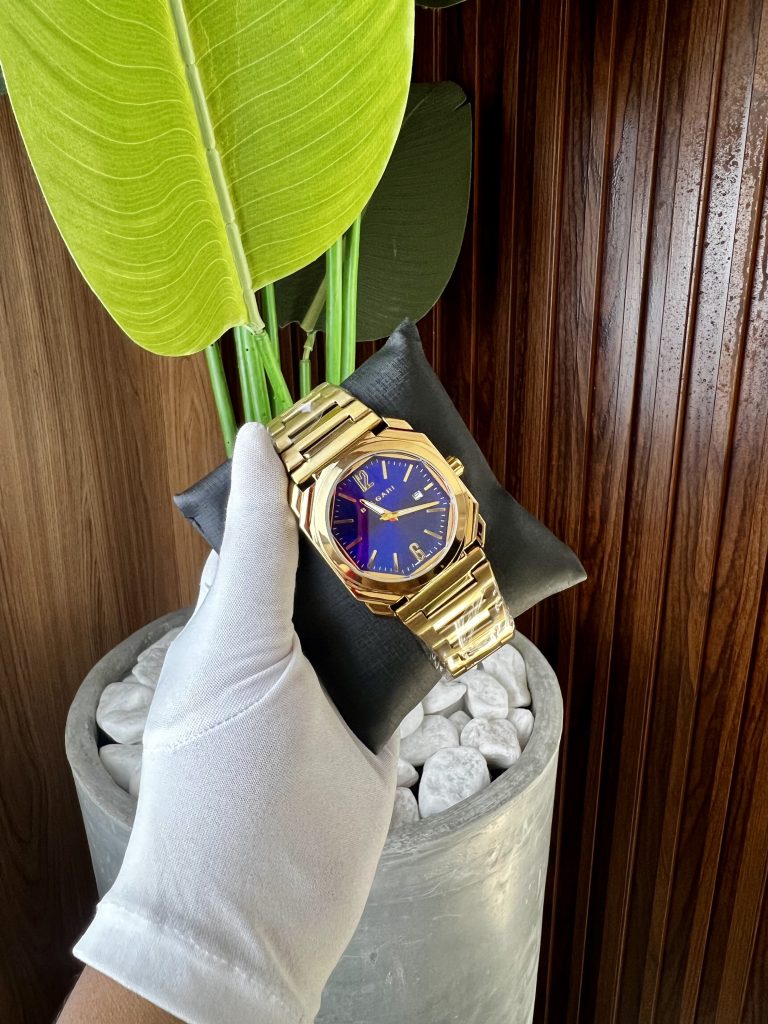Relógio Octor Dourado Interno Azul