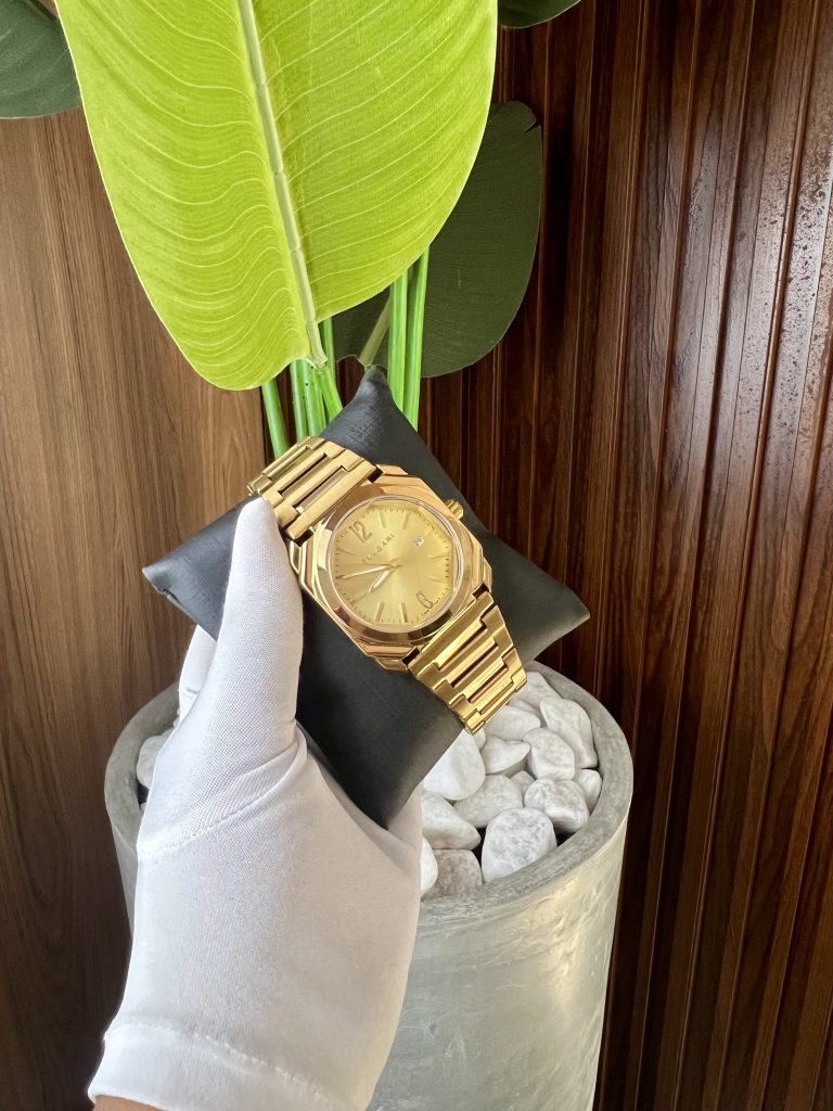 Relógio Octor Dourado Interno Dourado