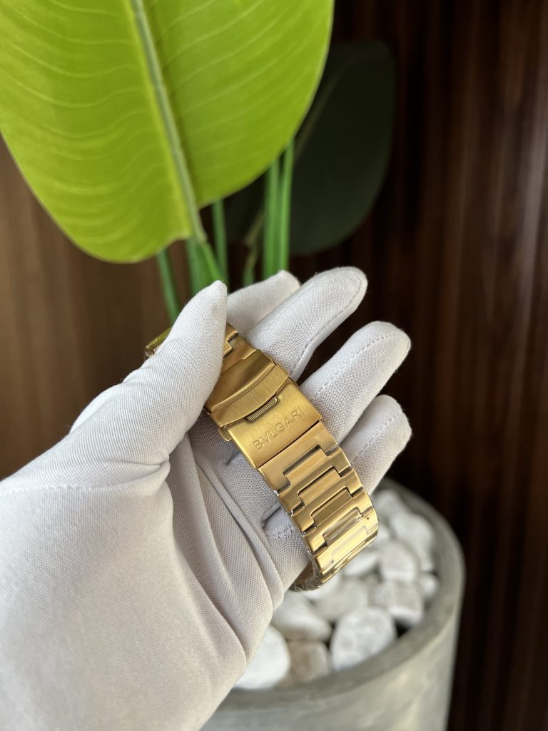 Relógio Octor Dourado Interna Preta