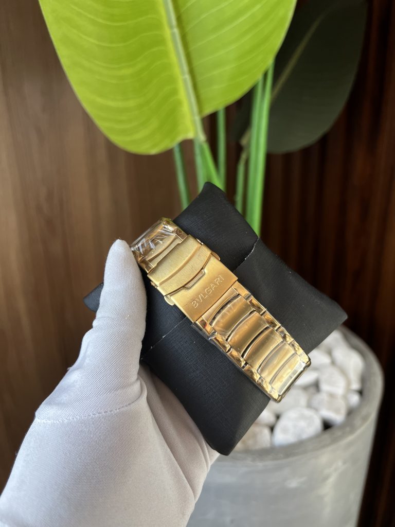 Relógio Exqueleto Dourado Interno Azul