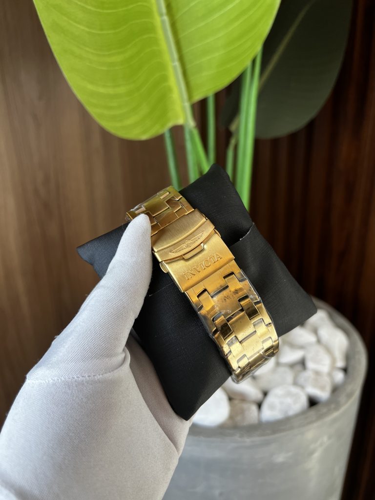 Relógio Invicta ProDriver Dourado Interno Azul
