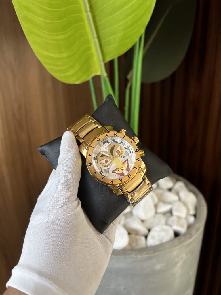Relógio Coringa Dourado Interna Branca