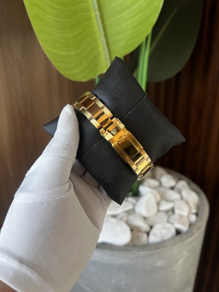 Relógio Rolex Oyster Dourado