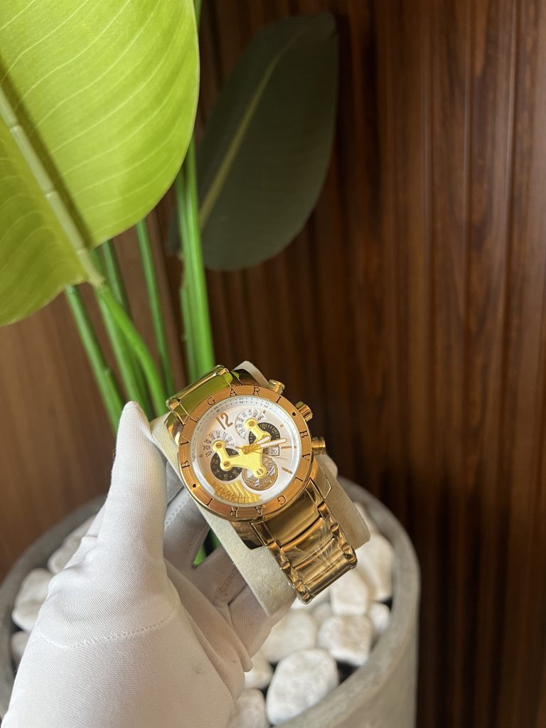 Relógio Bvlgari Dourado Interna Maquinário Branca