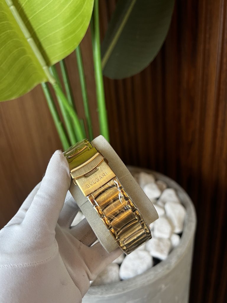 Relógio Bvlgari Dourado Interna Maquinário Branca