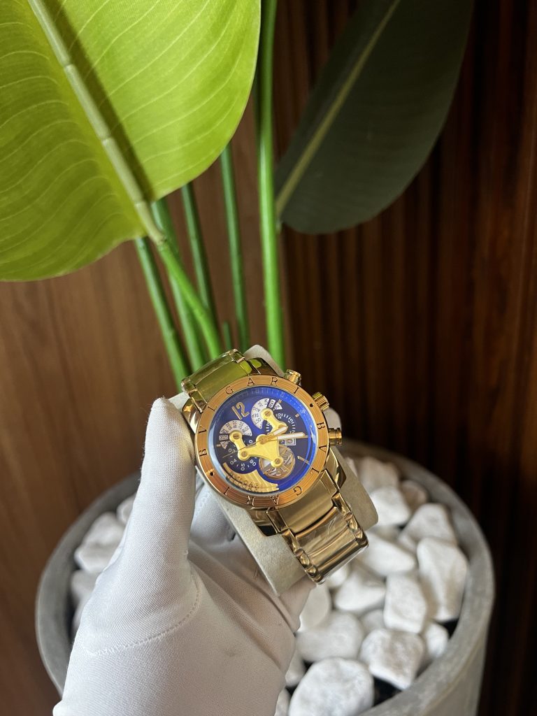 Relógio Bvlgari Dourado Interno Maquinário Azul