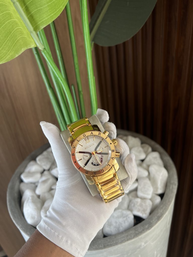 Relógio Bvlgari Dourado Algarismo Interna Branca