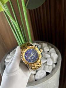 Relógio Invicta Venon Hibrid Dourado Interna Maquinário Bolinhas Azul