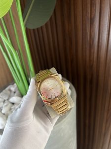 Relógio Bvlgari Octor Dourado Interna Branca