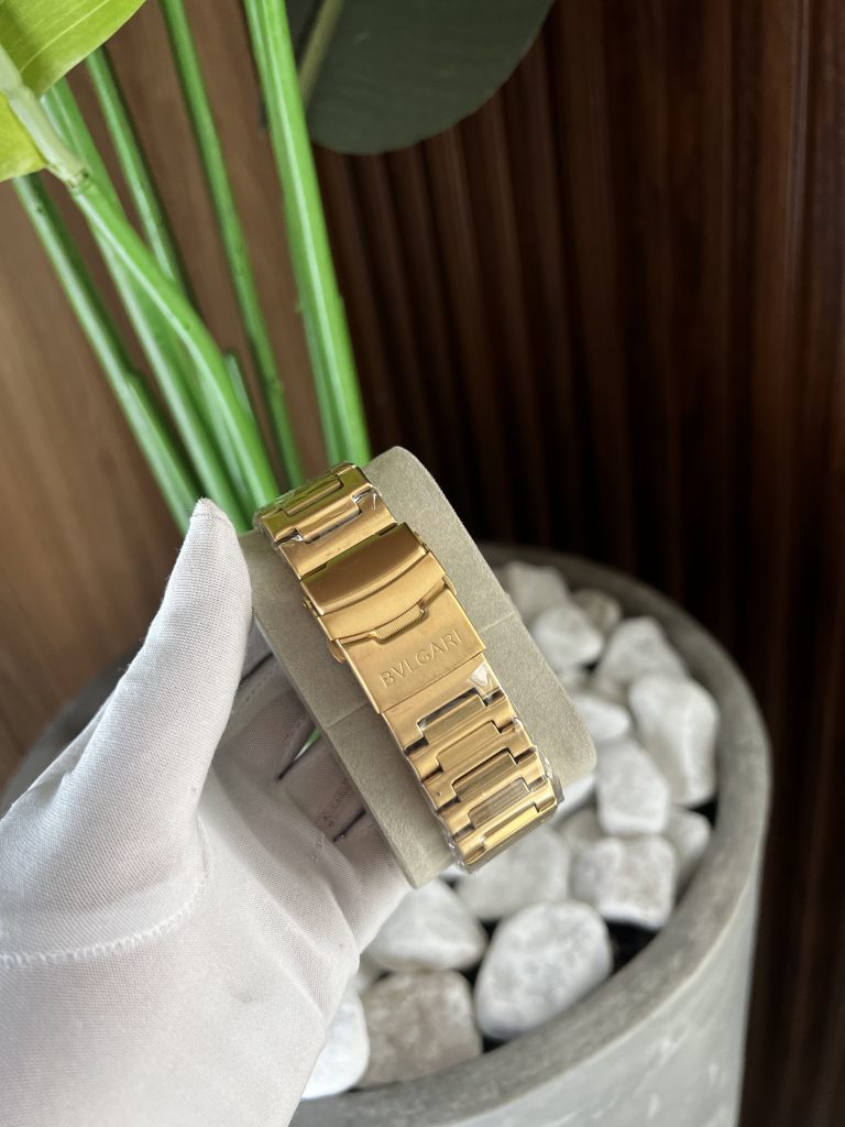 Relógio Bvlgari Octor Dourado Interna Branca